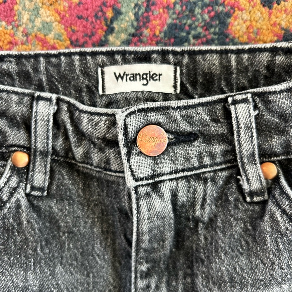 Wrangler | Women’s Black Wash Wild West 603 Distressed Straight Leg Jeans Sz 26 - Picture 10 of 16